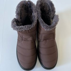 Winter Warm Faux Fur Lined Snow Boots For Women’s, size 8/5.